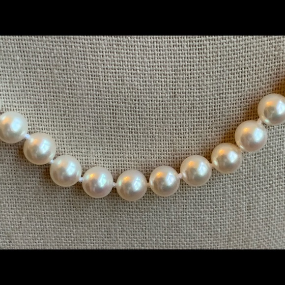SOLD 14k Gold 18” Akoya Cultured Pearl Necklace - Picture 2 of 8